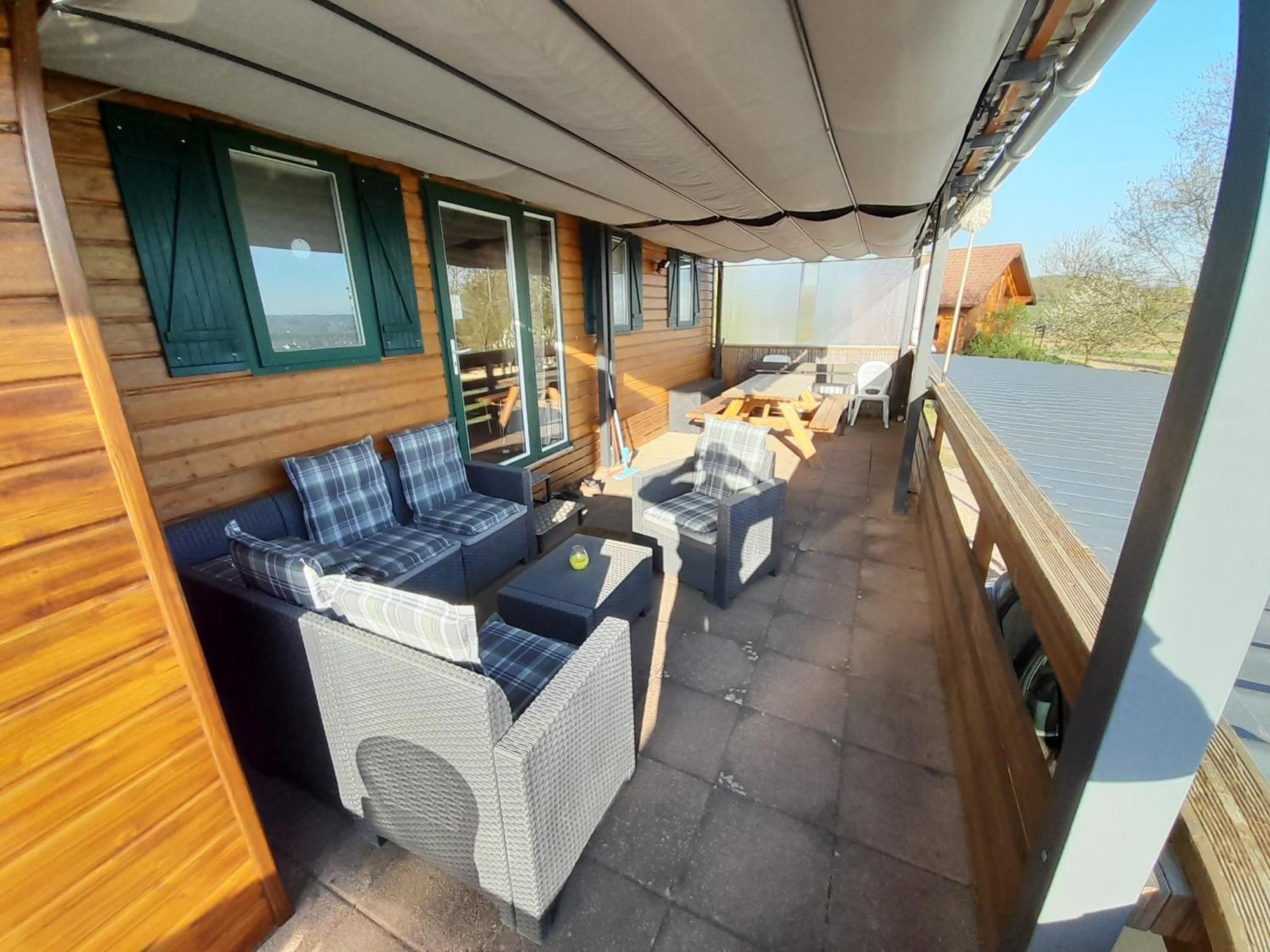 Location Type Gite, Chambre D'Hote, Meuble De Tourisme Dans Joli Petit Chalet Typique Et Ou Jolie Roulotte Type Boheme Waldighoffen Εξωτερικό φωτογραφία