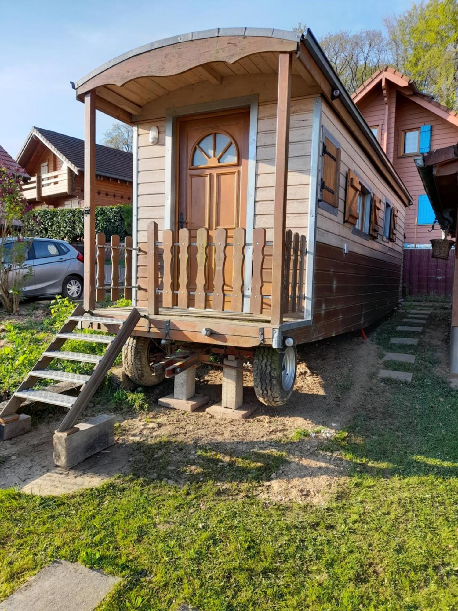 Location Type Gite, Chambre D'Hote, Meuble De Tourisme Dans Joli Petit Chalet Typique Et Ou Jolie Roulotte Type Boheme Waldighoffen Εξωτερικό φωτογραφία